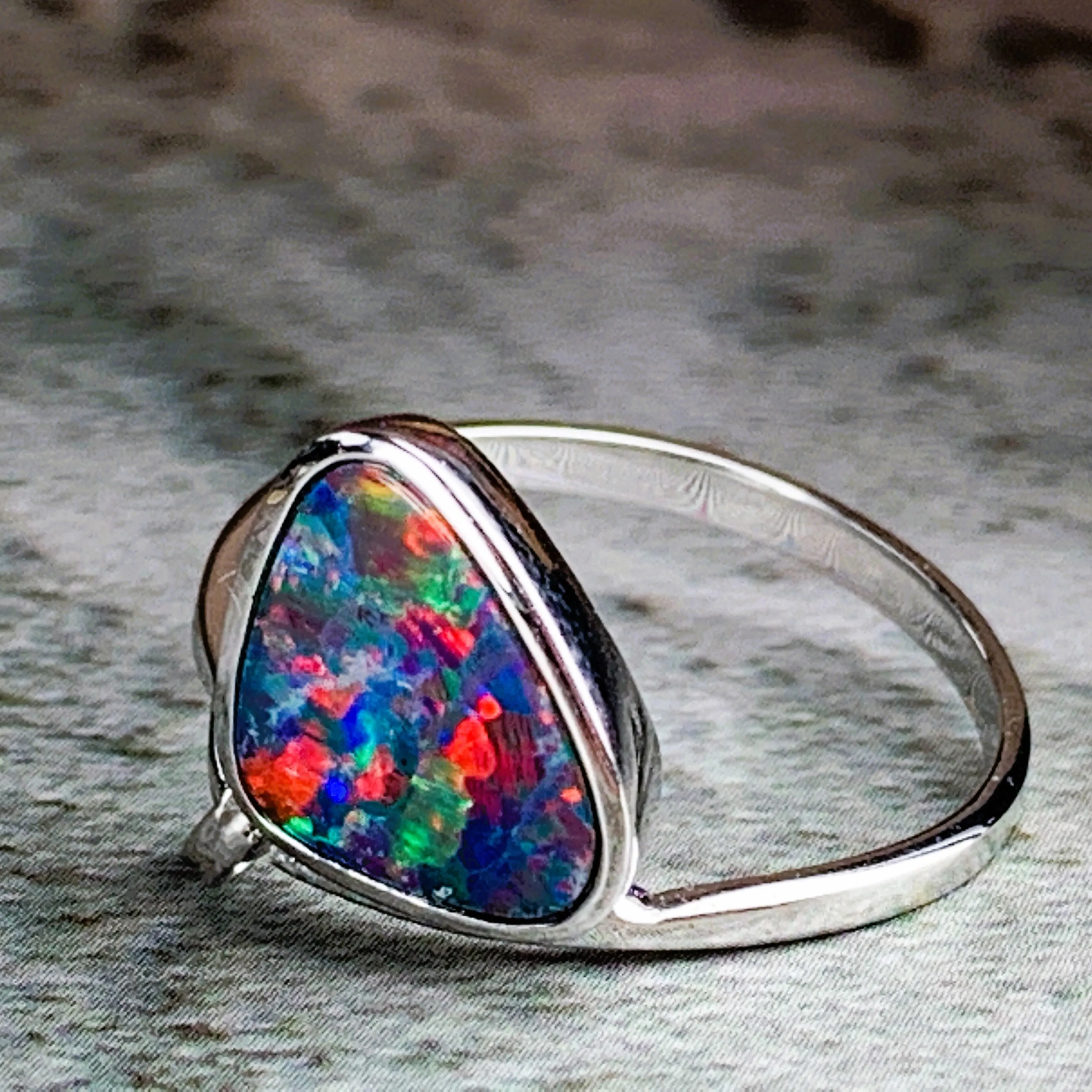 14kt White Gold Triangle shape Opal 10x9mm ring