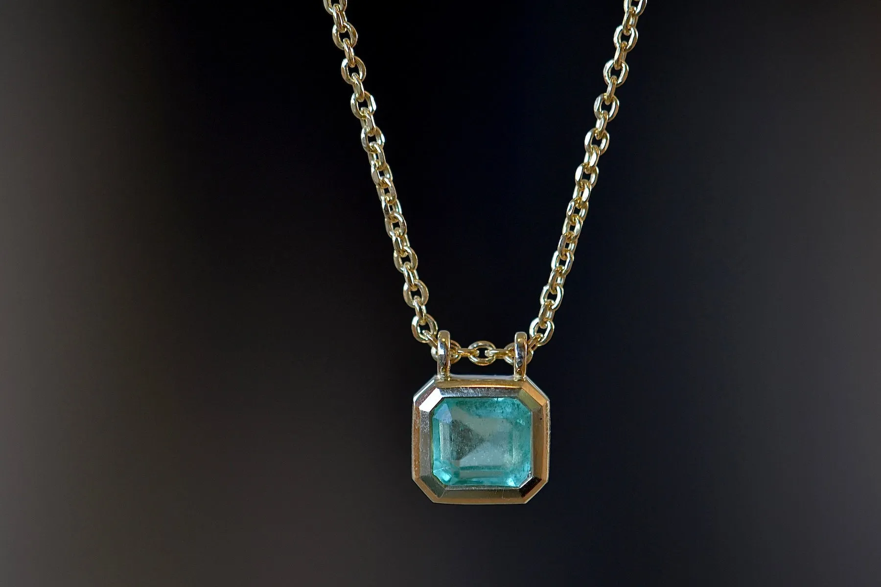 Duo Bale Emerald Necklace