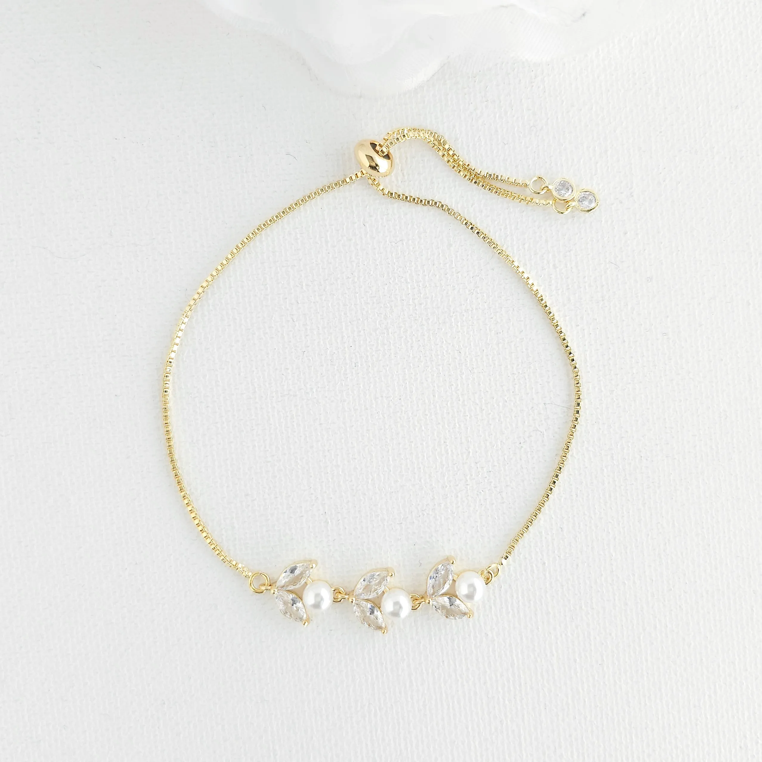 Gold Silder Bracelet With Pearls-Leila