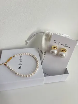 Jada Ruby - Gold Pearl Earring Bracelet Gift set