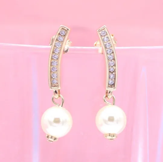 Pearl Dangle Earrings