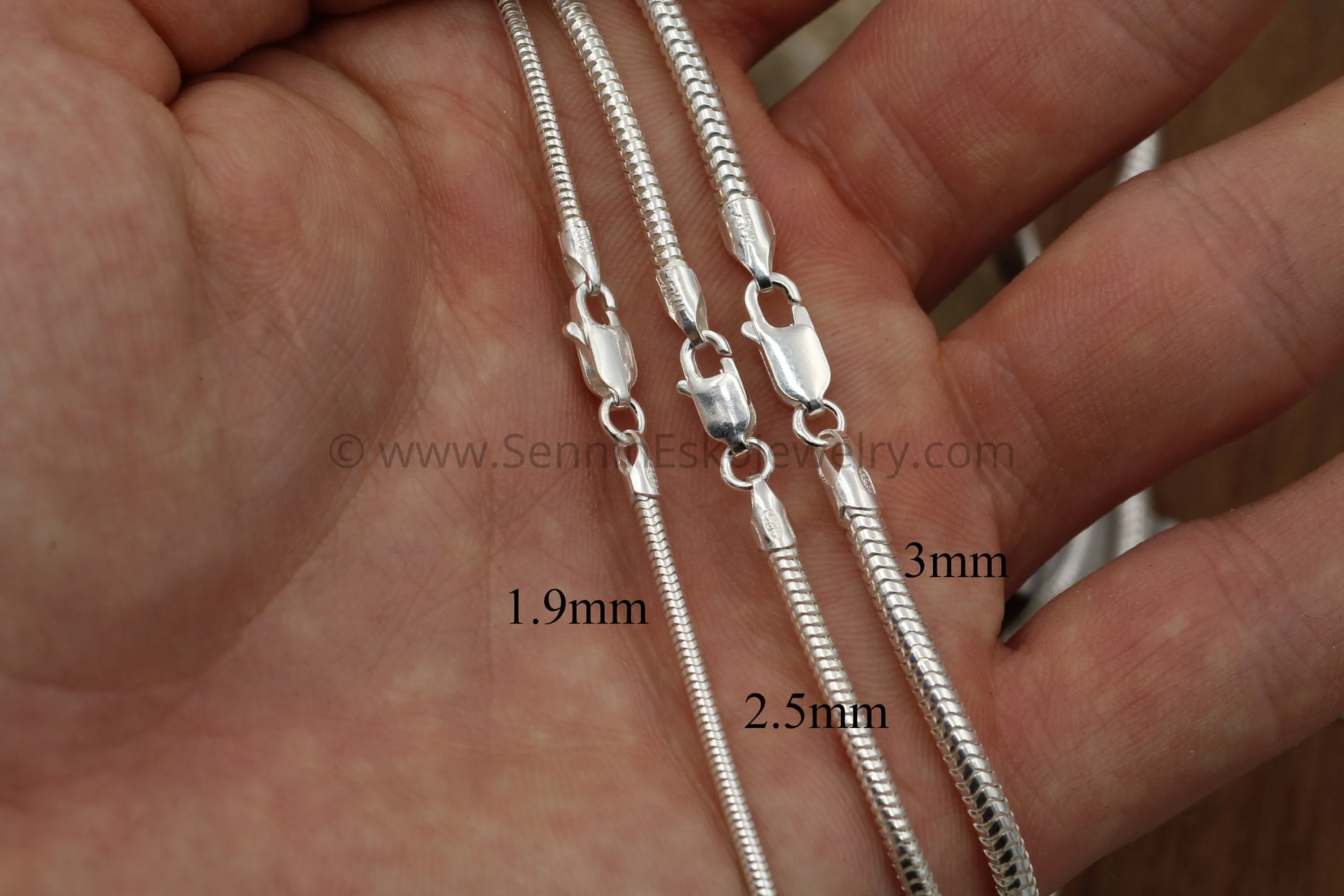 READY TO SHIP Sterling Snake Chain, 2.5mm, Seemless 925 -  choice of 16", 18", 20", 24" or 30" - Silver