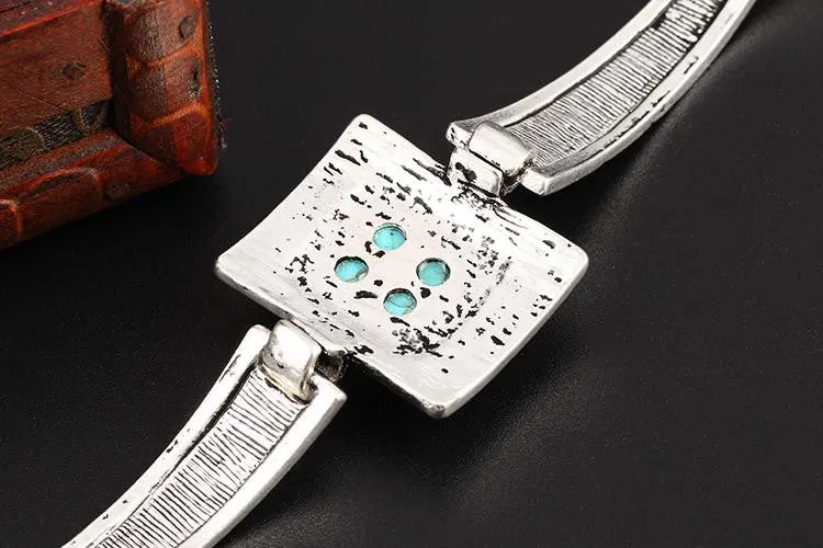 Retro Square Turquoise Cuff Bracelets Vintage Geometric Carved Tibetan Silver Bracelet Alloy pulsera brazalete Accessory